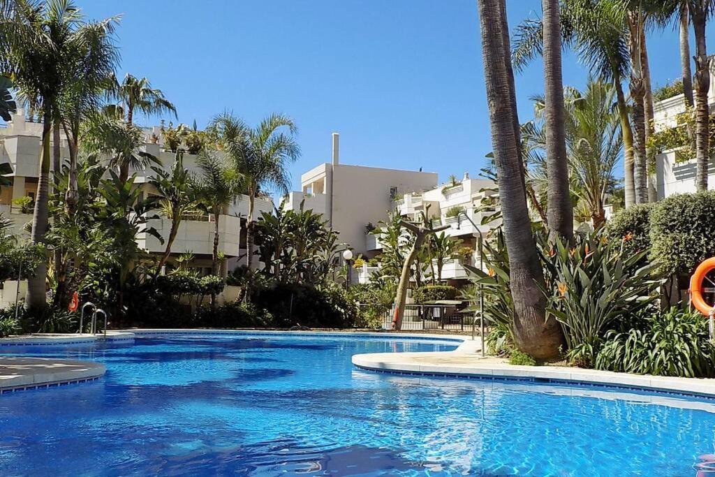 Fuente Aloha Apartment Marbella Luaran gambar